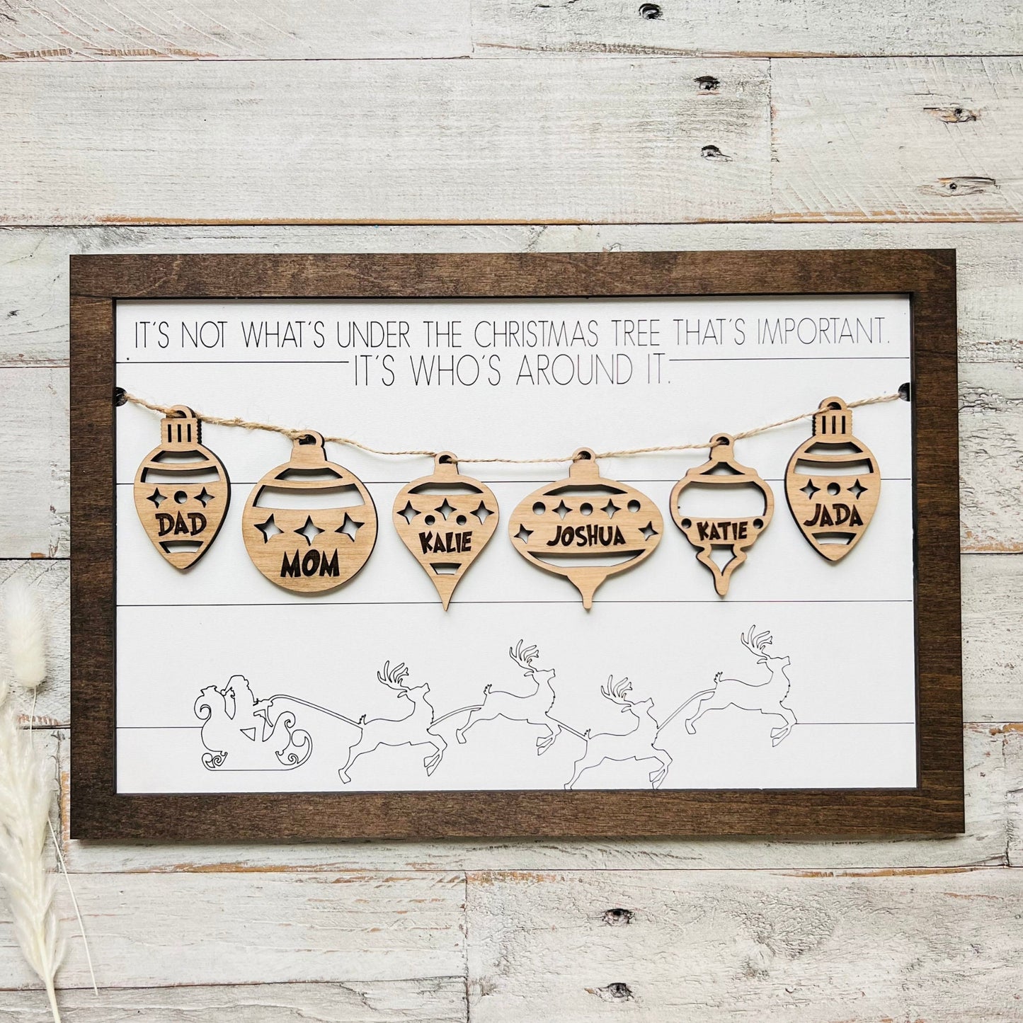 Christmas Family Ornament Plaque | Gift for Parents | Grandparents Gifts | Christmas Home Decor Sign