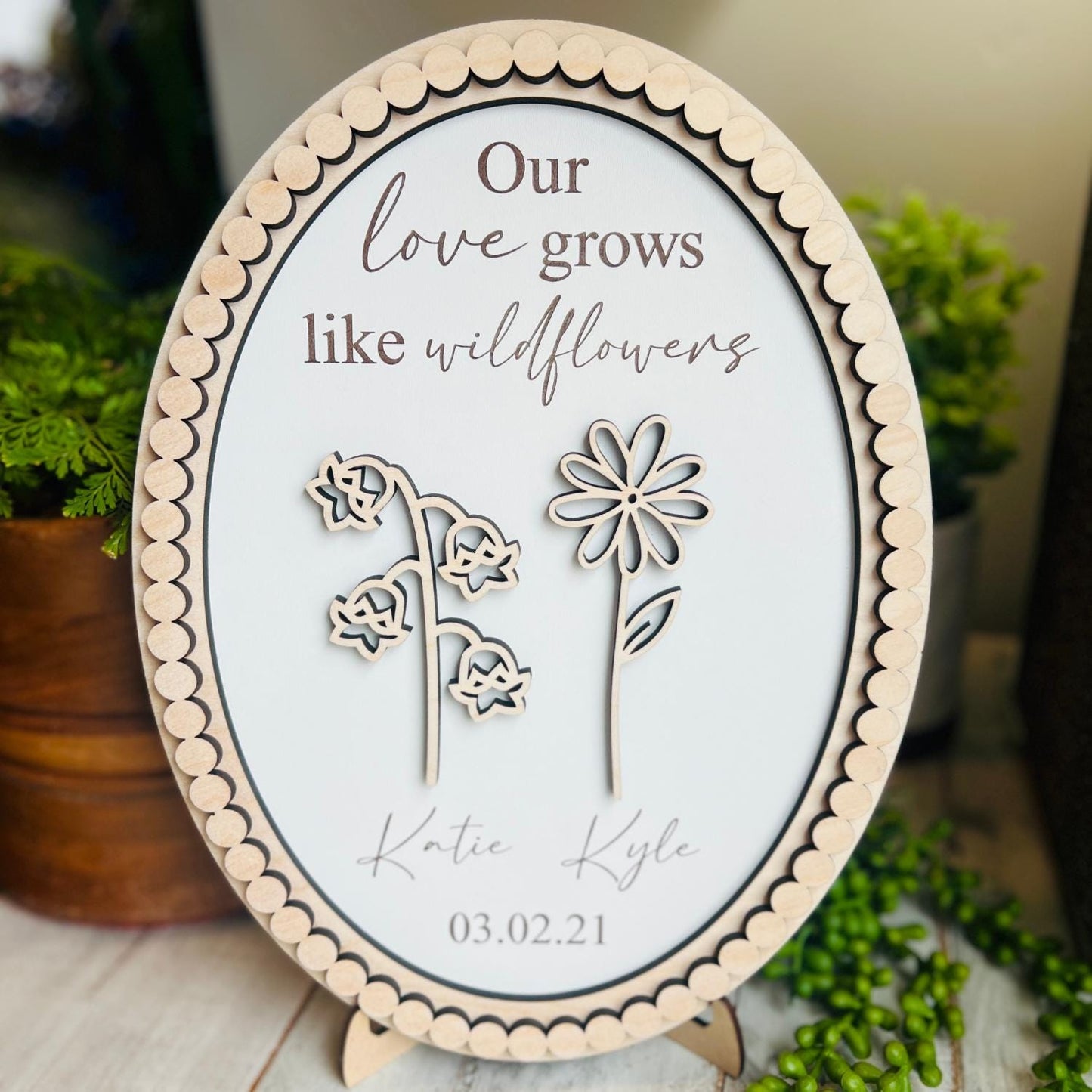 Couple Oval Birth Month Flower Sign | Beaded Birthday Flower Gift Sign | Valentine Gifts | Christmas Gifts | Gifts for Her | Gifts for Him