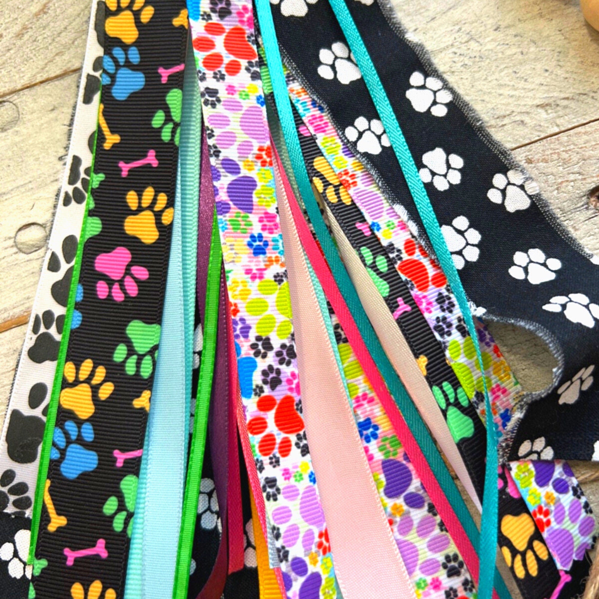 Dog Mom Bag Tassel | Pet Tassel | Dog Mom Charm | Bogg Bag Tassel | Paw Print Tassel