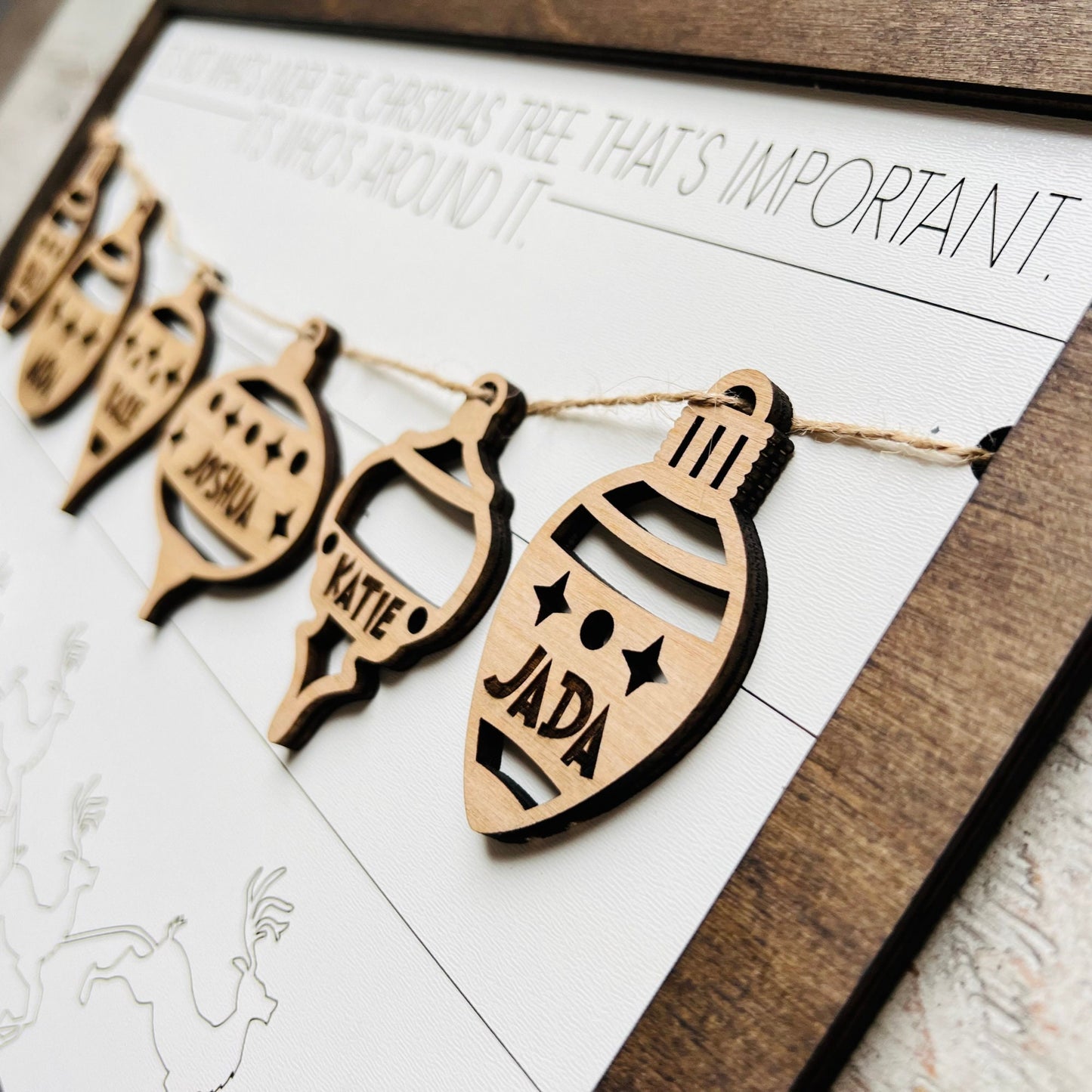 Christmas Family Ornament Plaque | Gift for Parents | Grandparents Gifts | Christmas Home Decor Sign